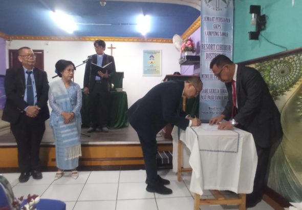 Pdt. Jahenos Saragih dan Sintarayani Damanik