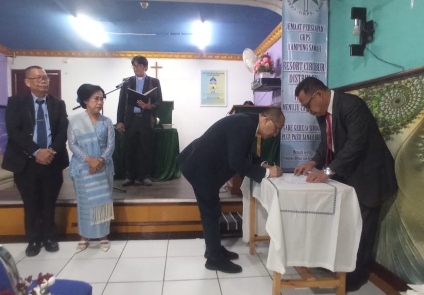 Pdt. Jahenos Saragih dan Sintarayani Damanik